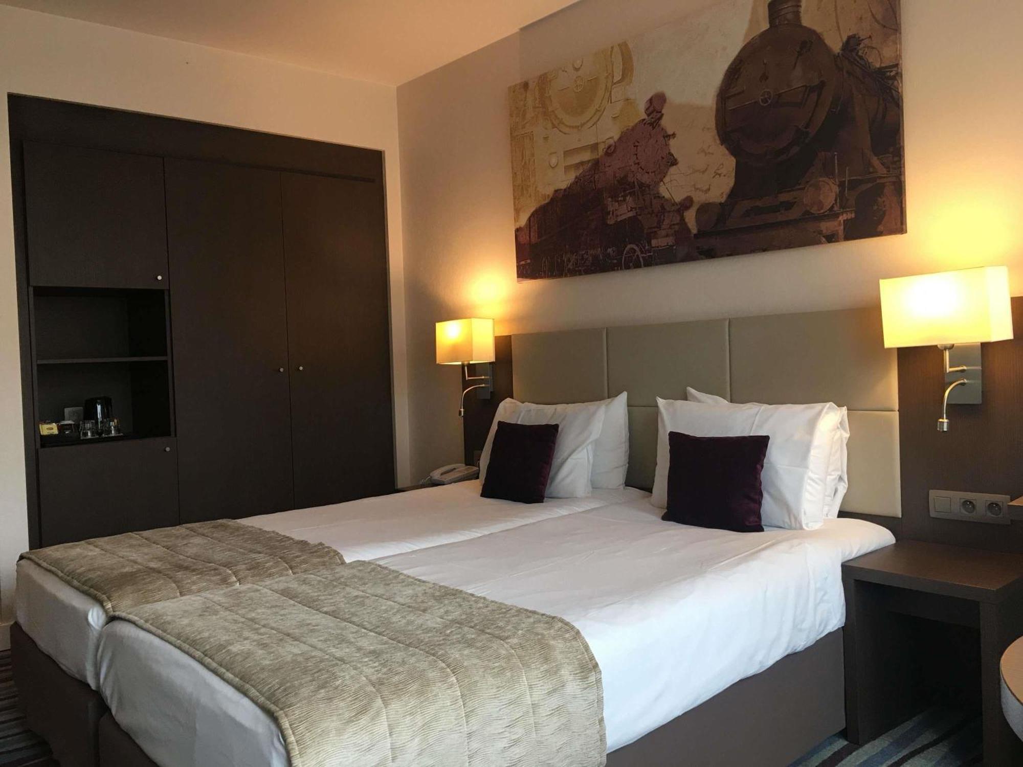 Superior Twin Room Accessible